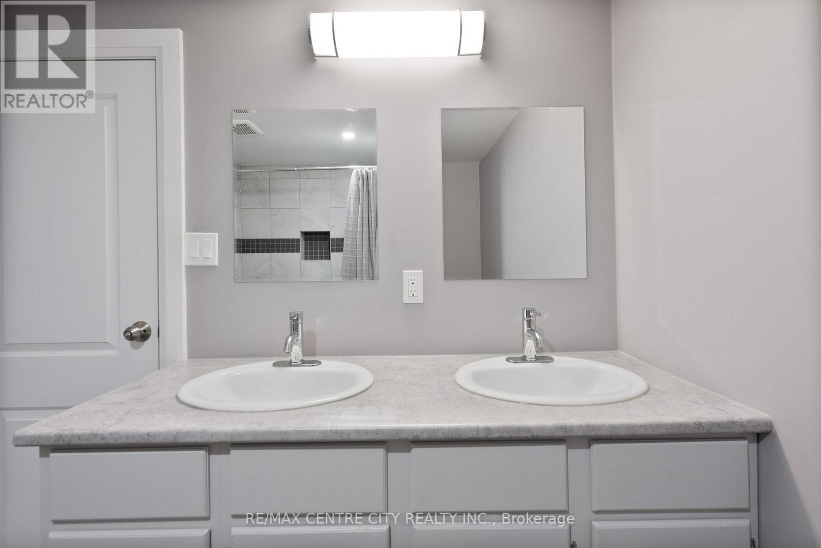 177 Trowbridge Avenue, London South, Ontario  N6J 3M2 - Photo 26 - X12710158