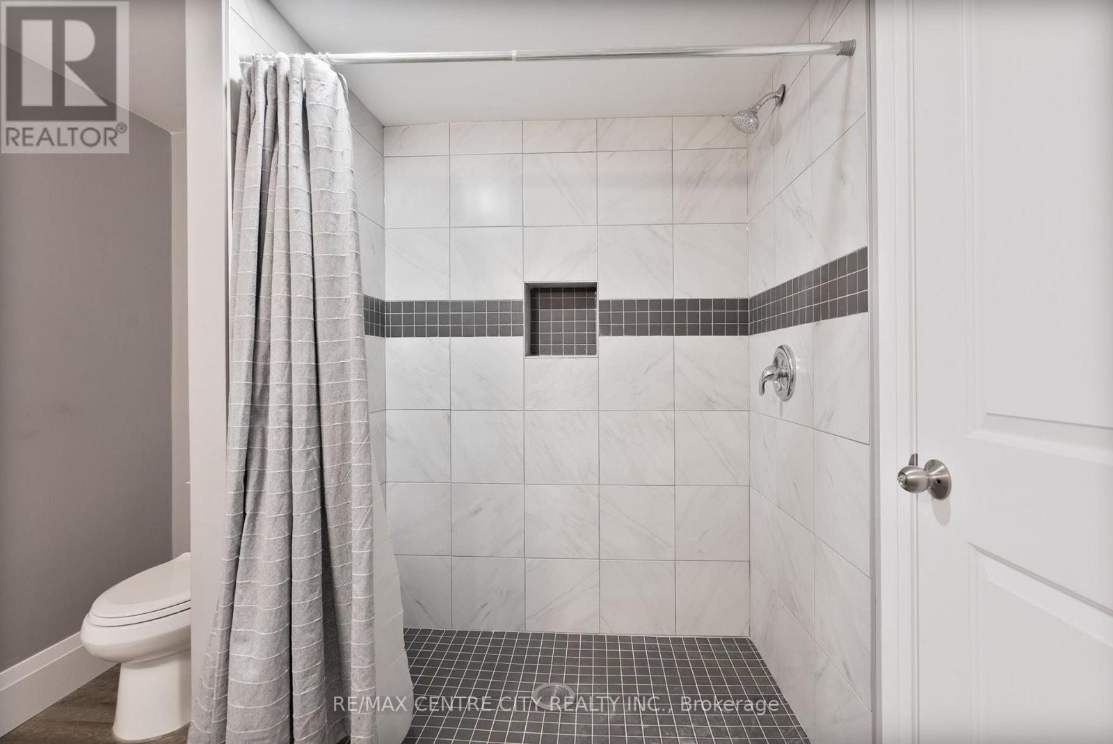 177 Trowbridge Avenue, London South, Ontario  N6J 3M2 - Photo 27 - X12710158