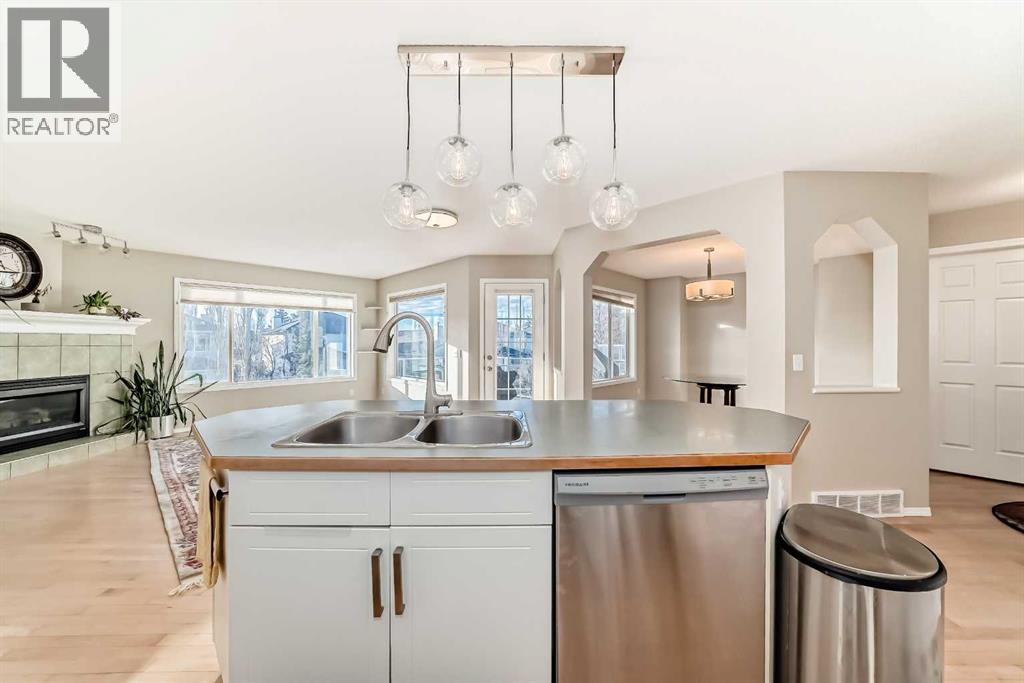 35 Citadel Ridge Close Nw, Calgary, Alberta  T3G 4V4 - Photo 10 - A2280270