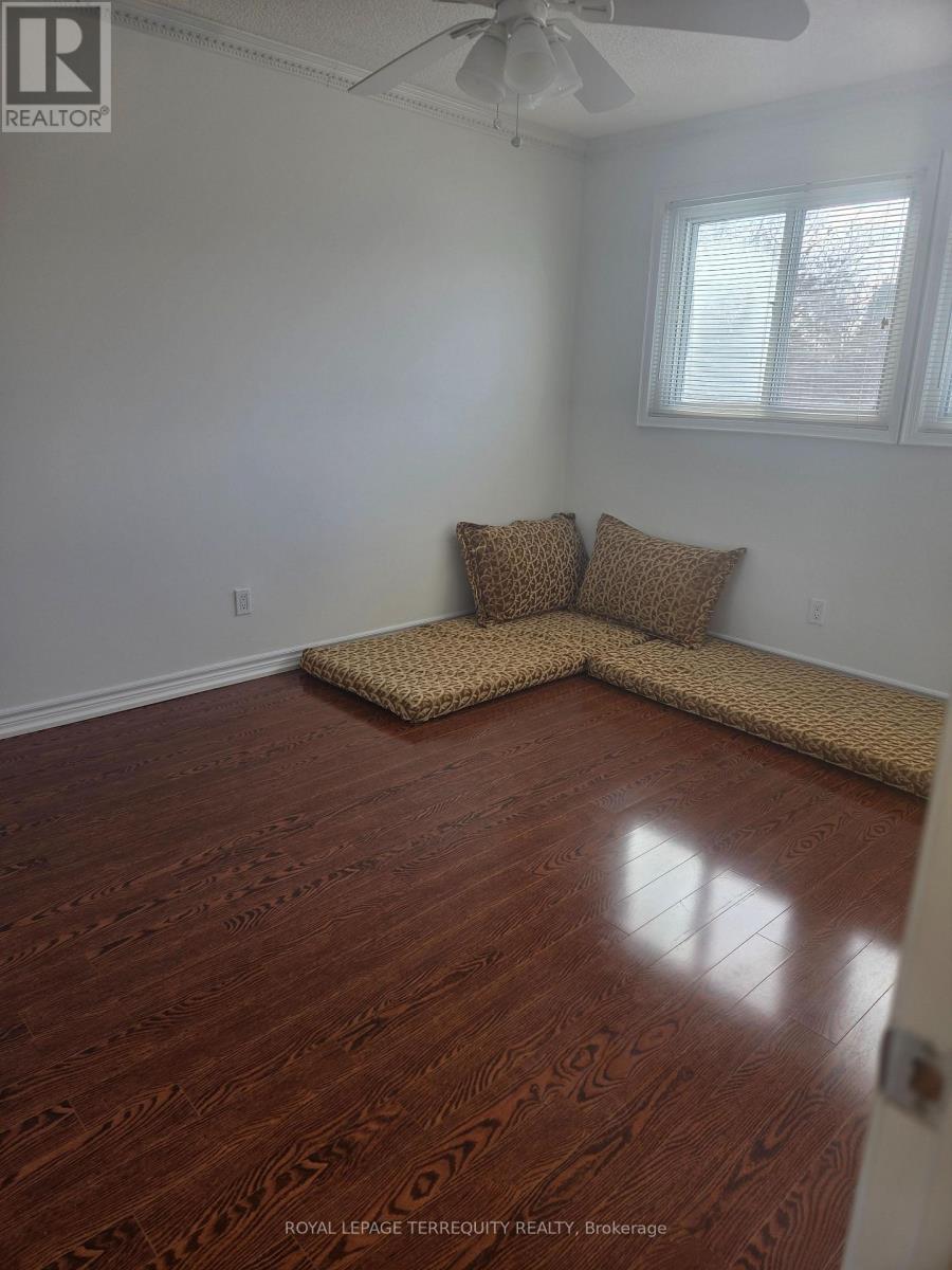 32 Randall Drive, Ajax, Ontario  L1S 6L2 - Photo 11 - E12710074