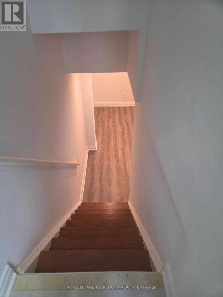 32 Randall Drive, Ajax, Ontario  L1S 6L2 - Photo 19 - E12710074