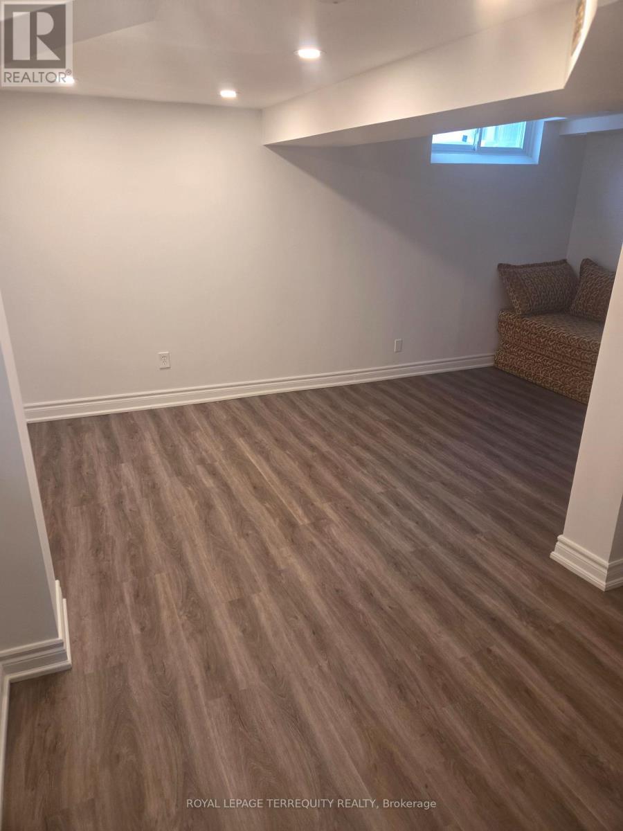 32 Randall Drive, Ajax, Ontario  L1S 6L2 - Photo 20 - E12710074