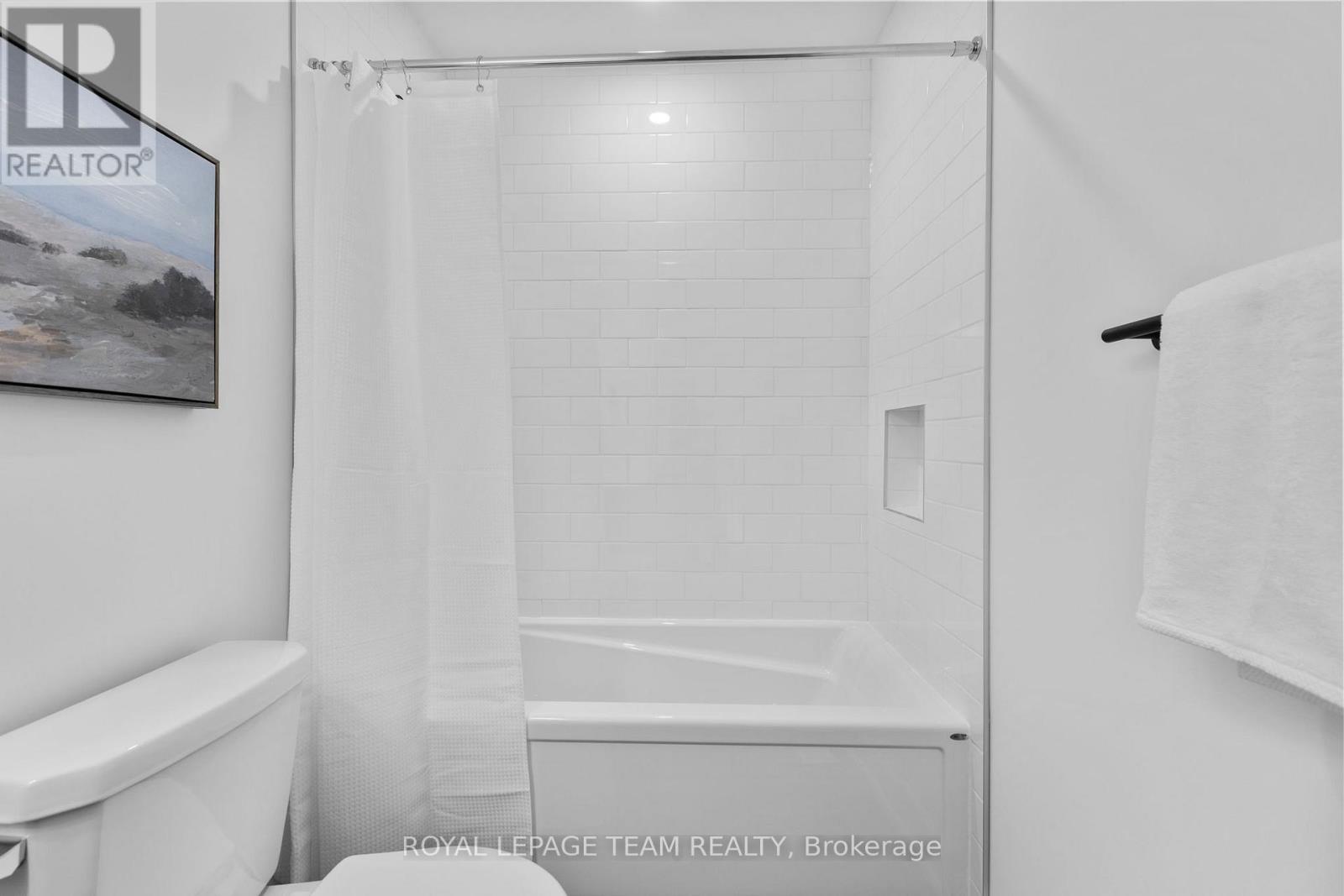 708 Tailslide Avenue, Ottawa, Ontario  K0A 1L0 - Photo 39 - X12646412