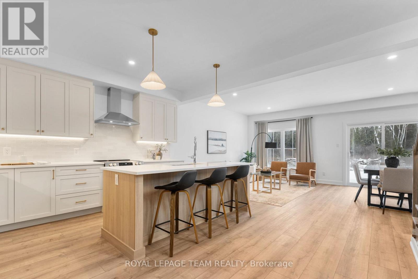 708 Tailslide Avenue, Ottawa, Ontario  K0A 1L0 - Photo 5 - X12646412