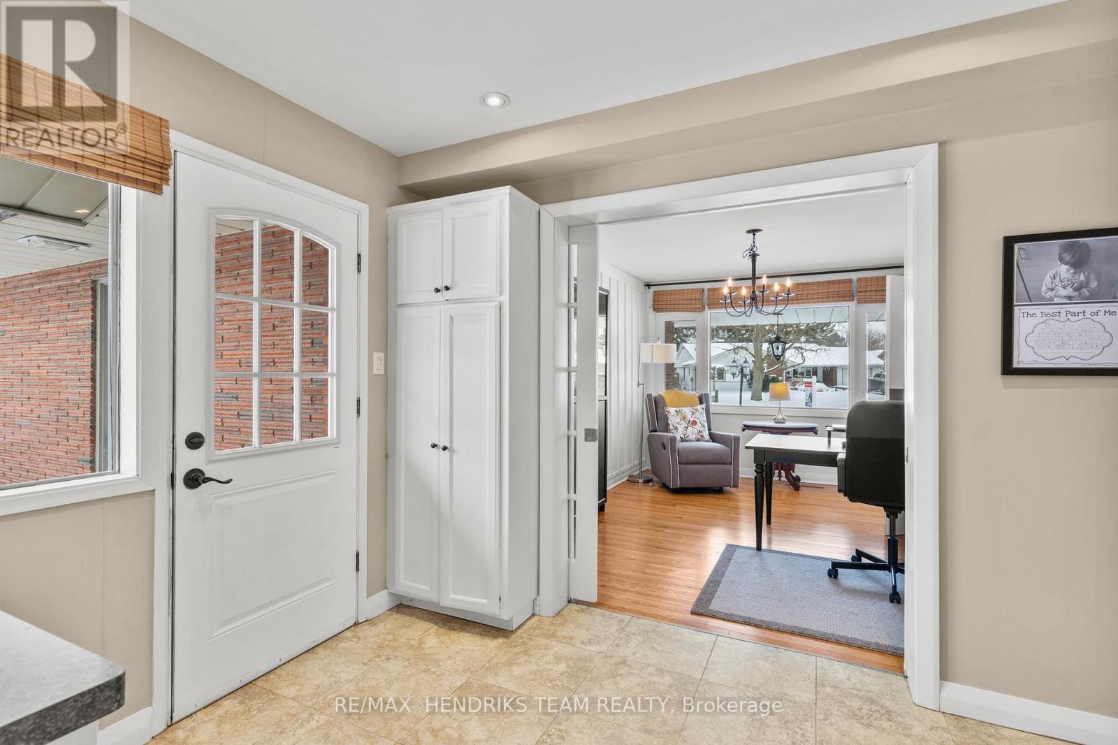 9 Rosemount Avenue, St. Catharines, Ontario  L2M 1Z4 - Photo 13 - X12710124