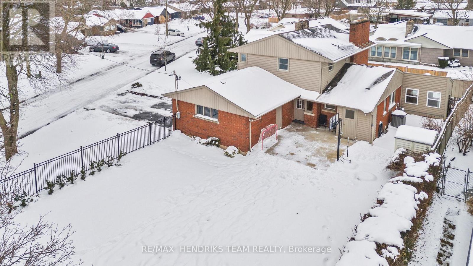 9 Rosemount Avenue, St. Catharines, Ontario  L2M 1Z4 - Photo 43 - X12710124
