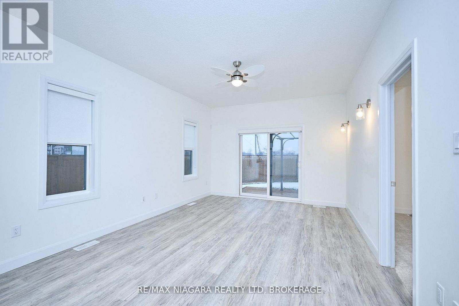 3 Beachwalk Crescent, Fort Erie (Crystal Beach), Ontario  L0S 1B0 - Photo 22 - X12710128