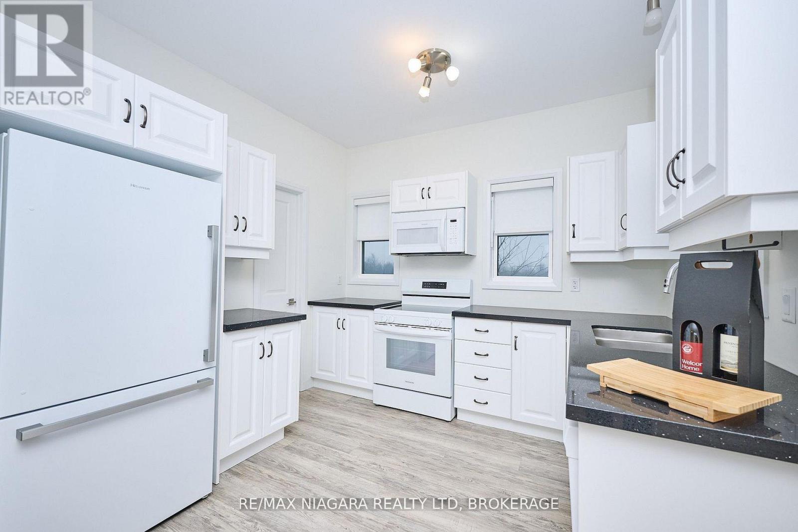 3 Beachwalk Crescent, Fort Erie (Crystal Beach), Ontario  L0S 1B0 - Photo 24 - X12710128