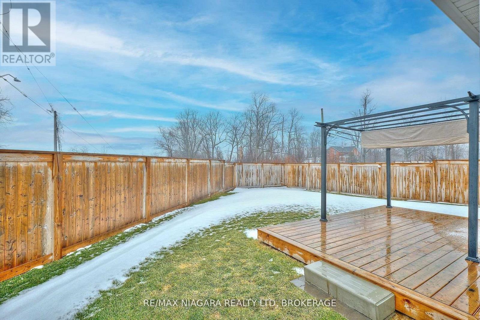 3 Beachwalk Crescent, Fort Erie (Crystal Beach), Ontario  L0S 1B0 - Photo 5 - X12710128