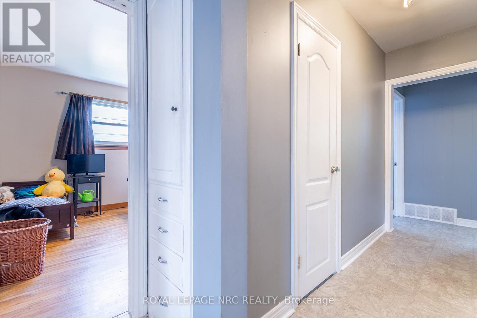 100 Knoll Street, Port Colborne, Ontario  L3K 5A9 - Photo 11 - X12710134