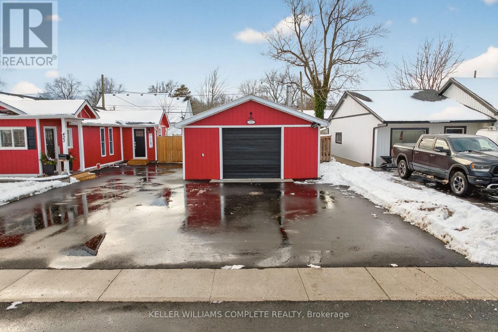 423 Ferndale Avenue, Fort Erie, Ontario  L2A 5C3 - Photo 5 - X12710224