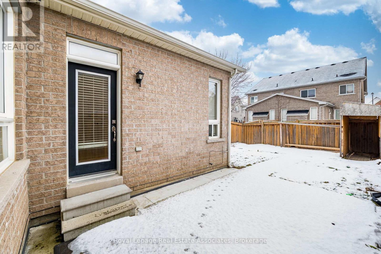 116 Everingham Circle, Brampton, Ontario  L6R 0R9 - Photo 32 - W12687882