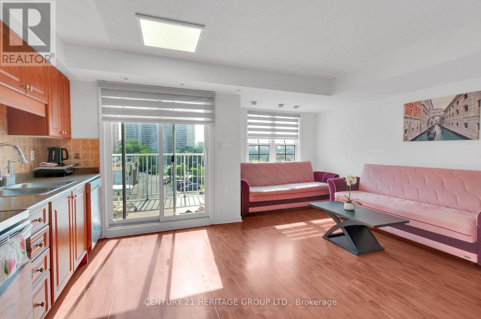 24 - 37 Four Winds Drive, Toronto, Ontario  M3J 1K7 - Photo 9 - W12707330