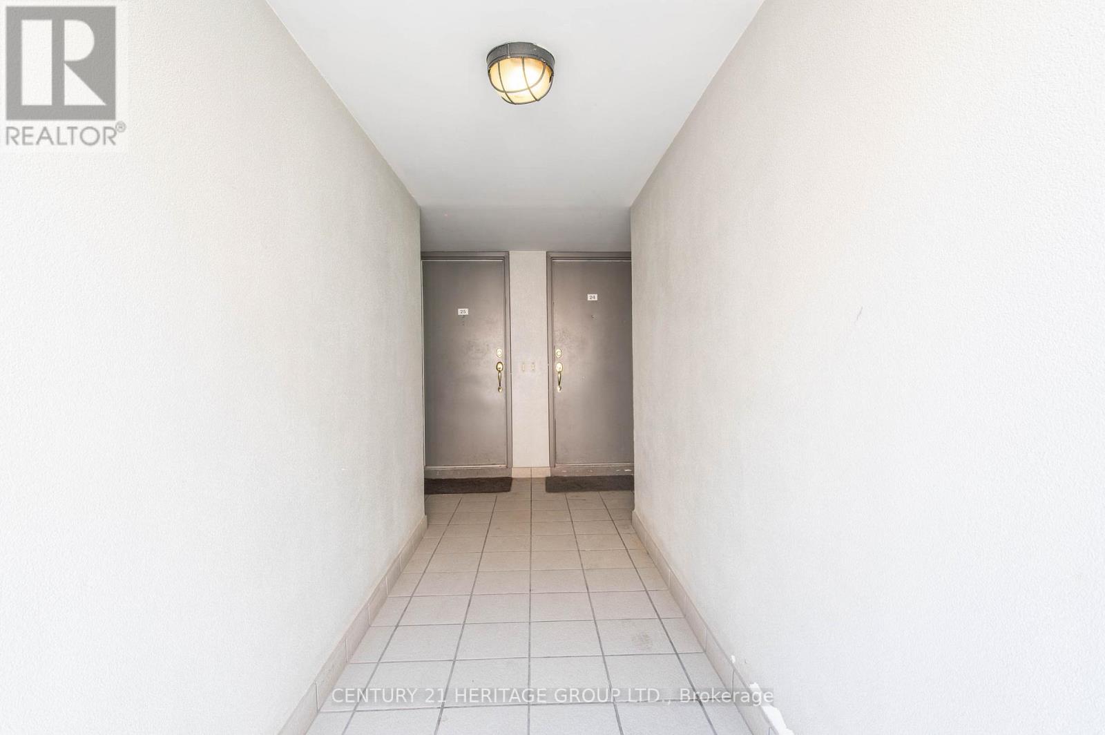 24 - 37 Four Winds Drive, Toronto, Ontario  M3J 1K7 - Photo 6 - W12707330