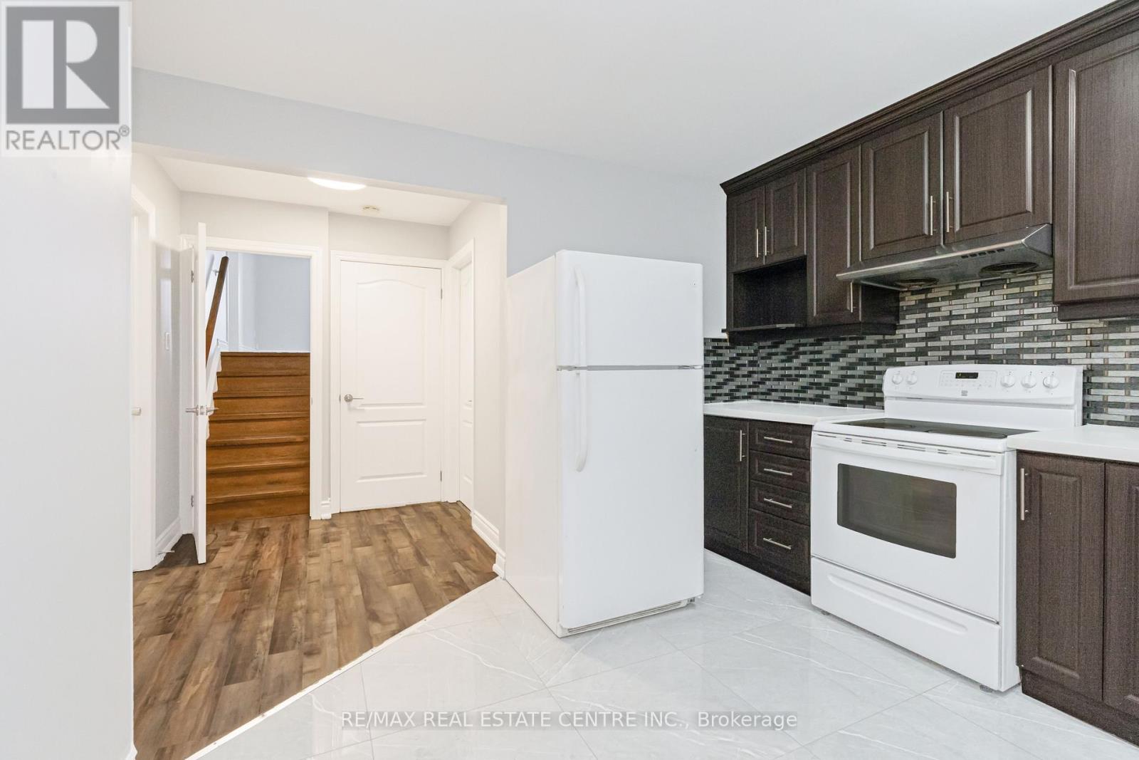 10 Pickard Lane, Brampton, Ontario  L6Y 2M5 - Photo 14 - W12709596