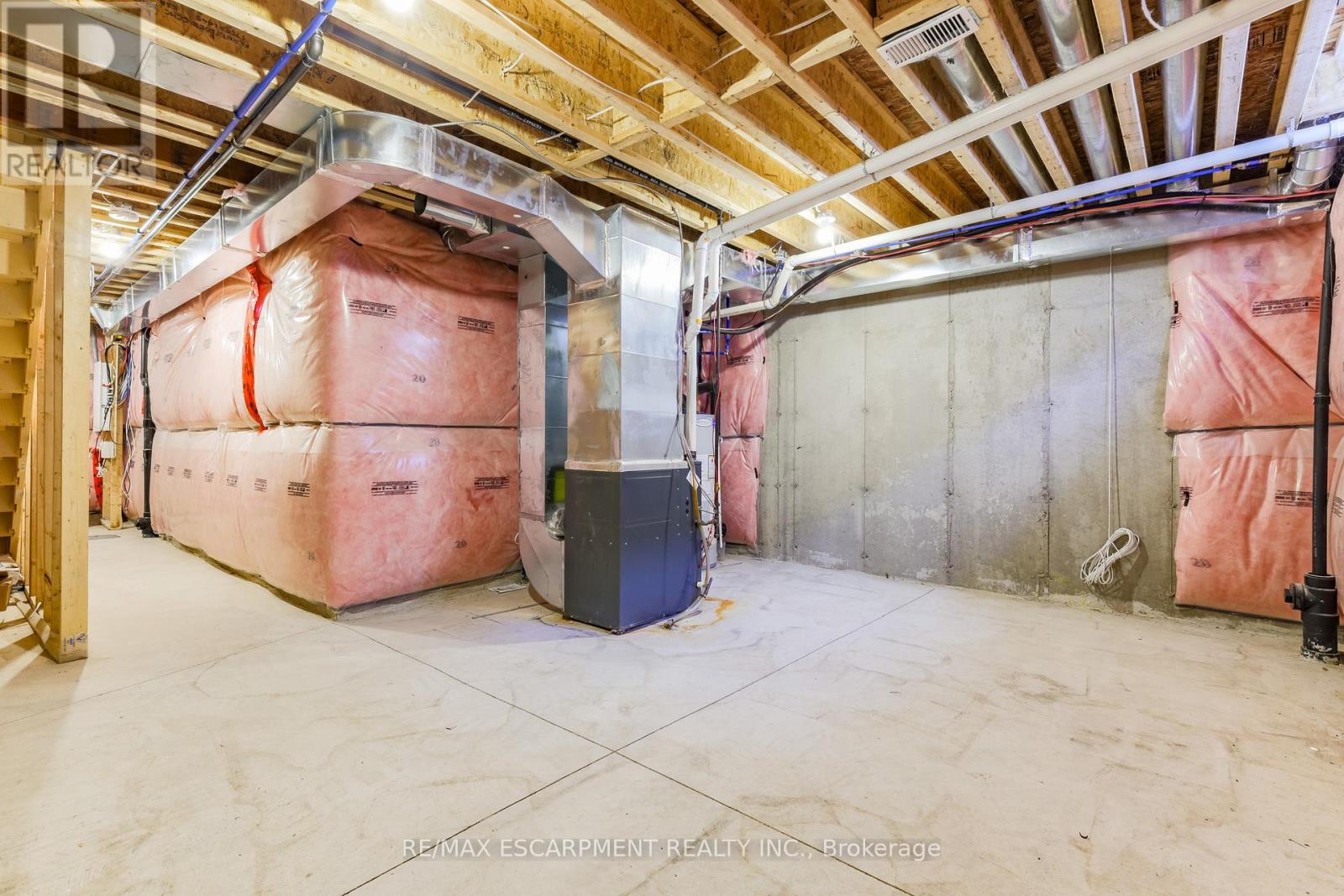 68 Esplanade Lane, Grimsby, Ontario  L3M 0H2 - Photo 30 - X12704206