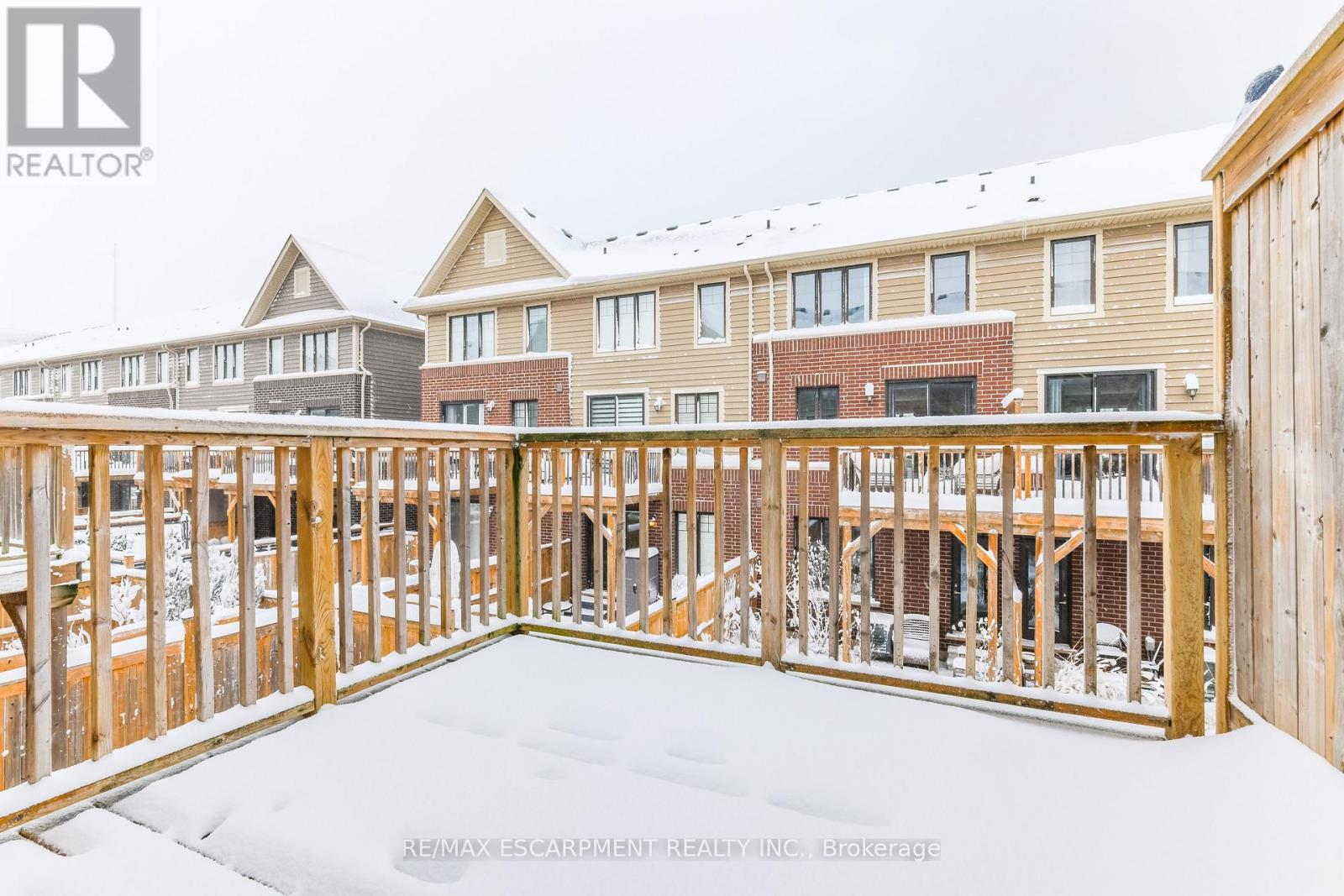 68 Esplanade Lane, Grimsby, Ontario  L3M 0H2 - Photo 12 - X12704206