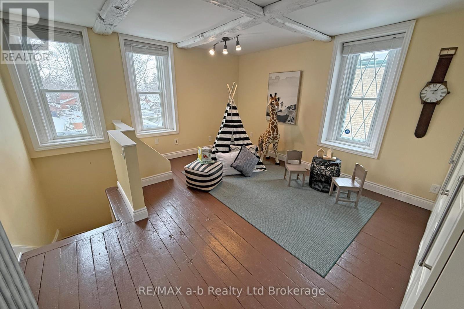 63 Vansittart Avenue, Woodstock, Ontario  N4S 6E3 - Photo 33 - X12705604