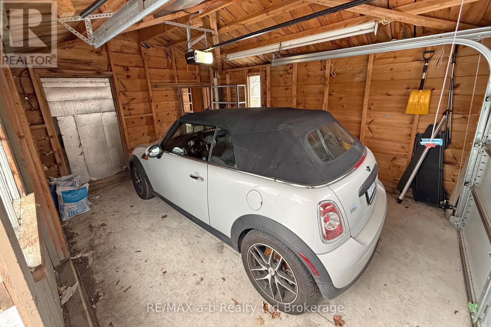 63 Vansittart Avenue, Woodstock, Ontario  N4S 6E3 - Photo 44 - X12705604