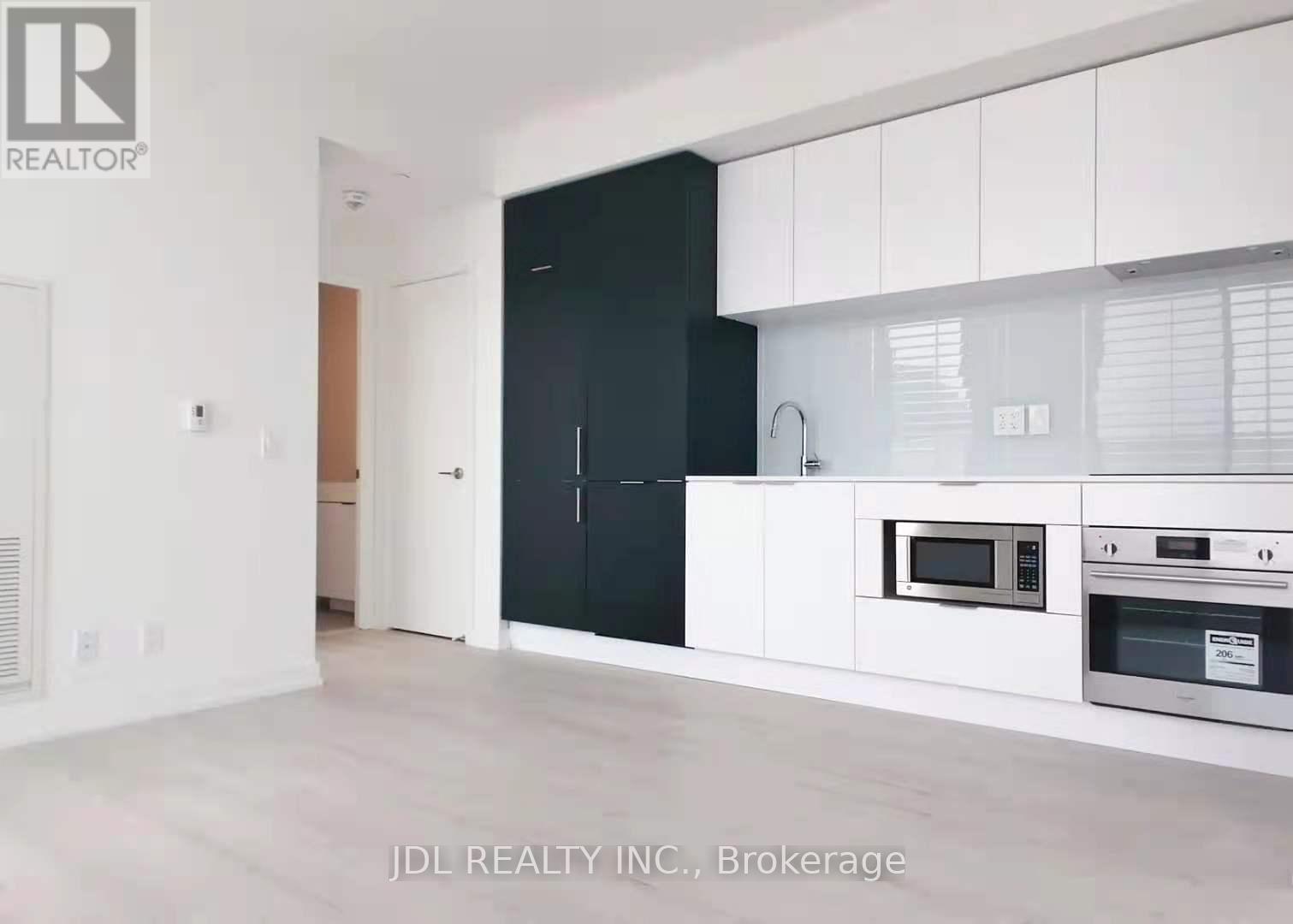 2803 - 33 HELENDALE AVENUE, Toronto, Ontario