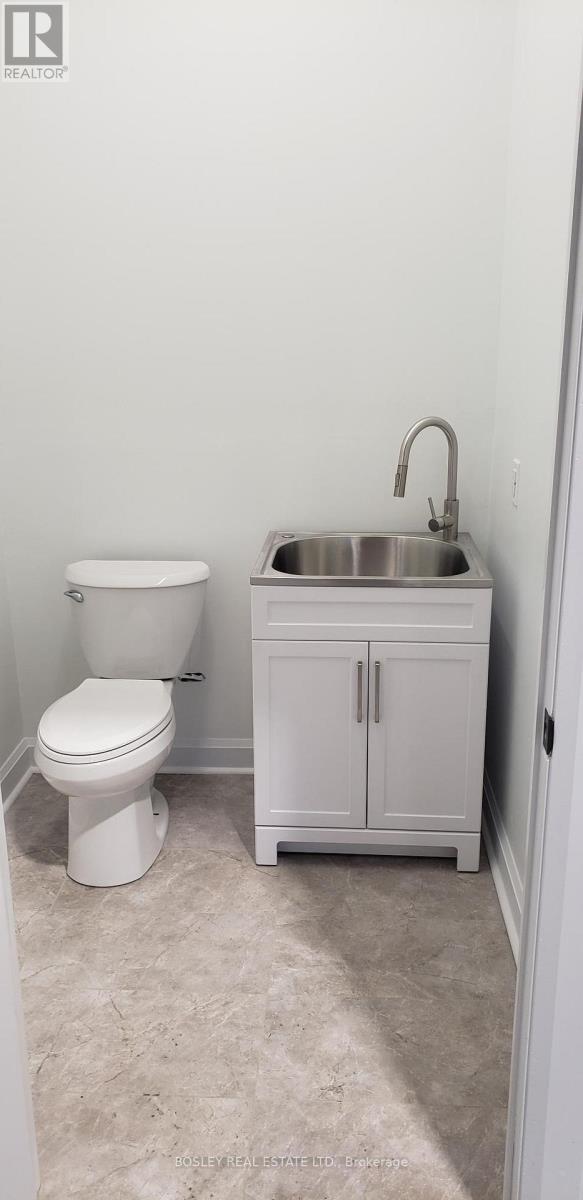 111 - 45 Industrial Street, Toronto, Ontario  M4G 1Z2 - Photo 7 - C12710228