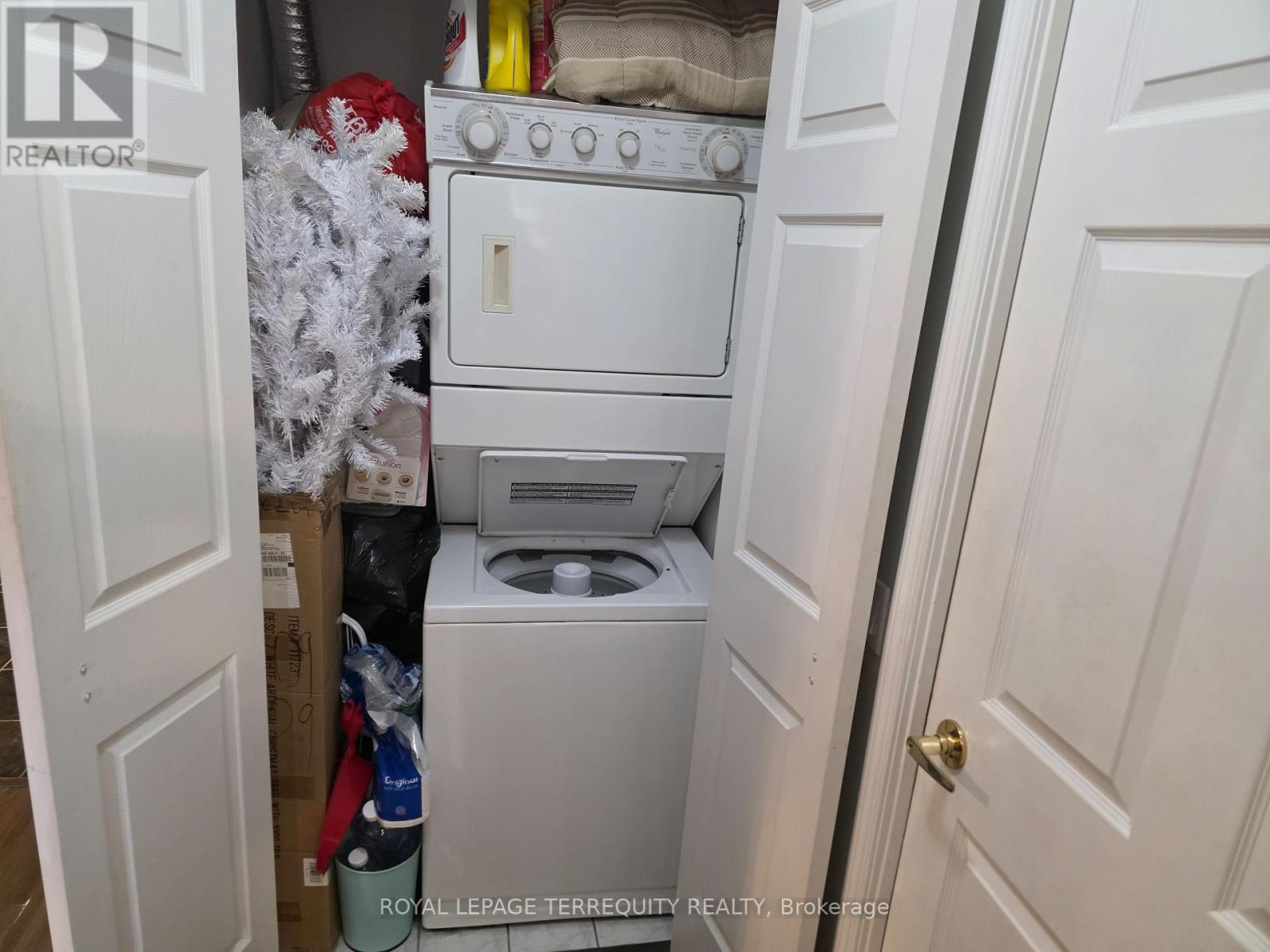 1909 - 35 Kingsbridge Garden Circle, Mississauga, Ontario  L5R 3Z5 - Photo 16 - W12707394