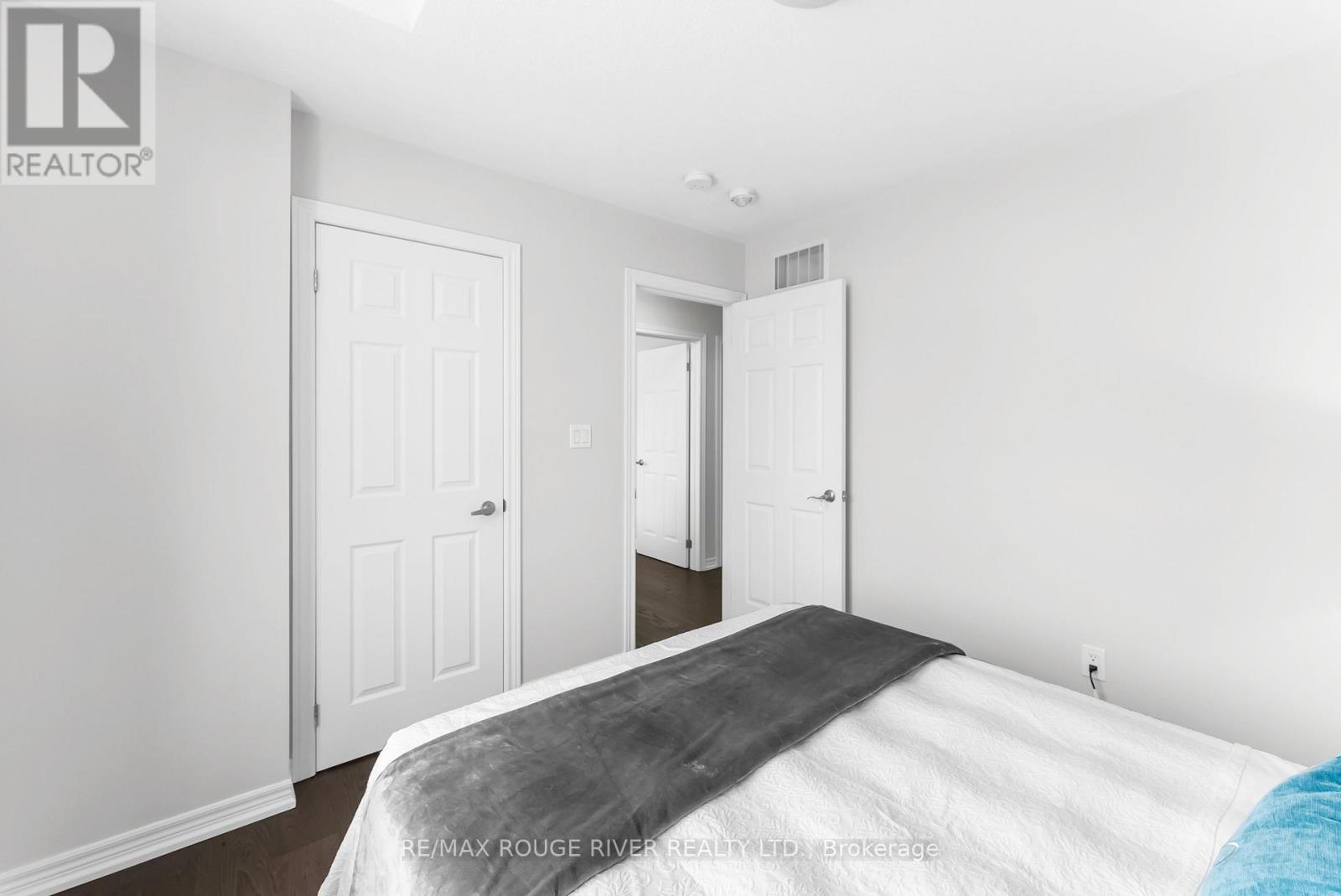 1137 Enchanted Crescent, Pickering, Ontario  L1X 0H1 - Photo 23 - E12710172