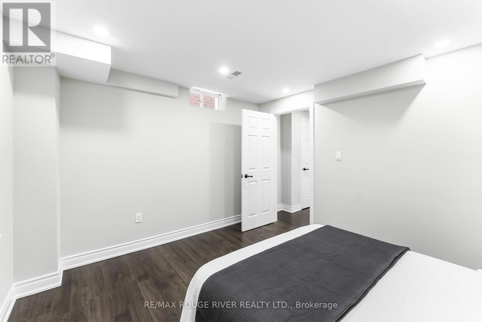 1137 Enchanted Crescent, Pickering, Ontario  L1X 0H1 - Photo 33 - E12710172