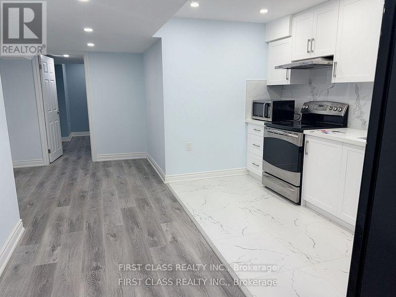 44 Whippletree Drive, East Gwillimbury, Ontario  L9N 0X1 - Photo 3 - N12710230