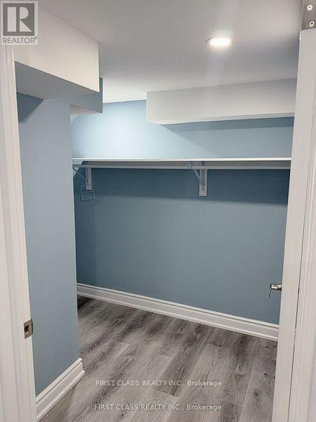 44 Whippletree Drive, East Gwillimbury, Ontario  L9N 0X1 - Photo 8 - N12710230