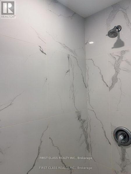 44 Whippletree Drive, East Gwillimbury, Ontario  L9N 0X1 - Photo 9 - N12710230