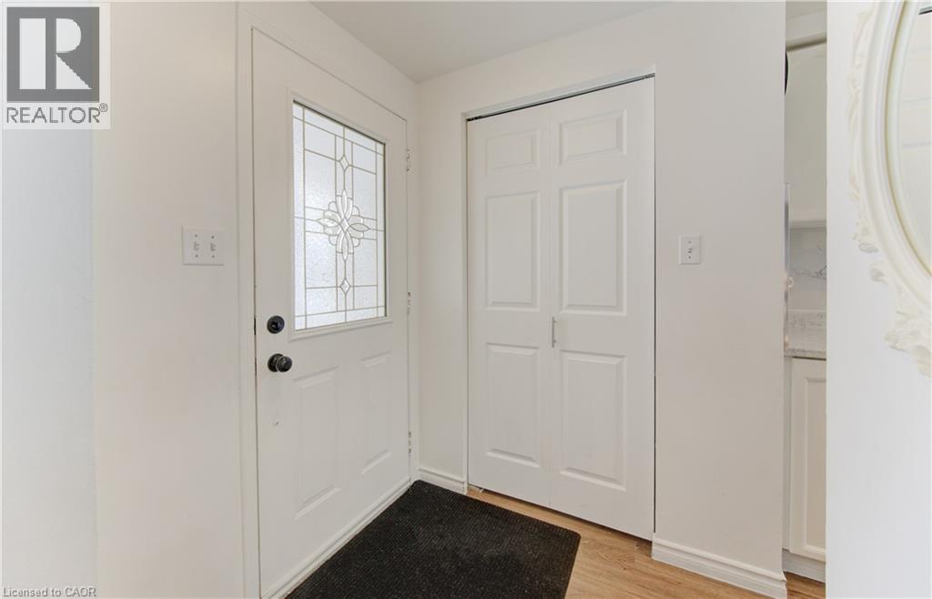 430 Bankside Crescent, Kitchener, Ontario  N2N 3E5 - Photo 4 - 40799380