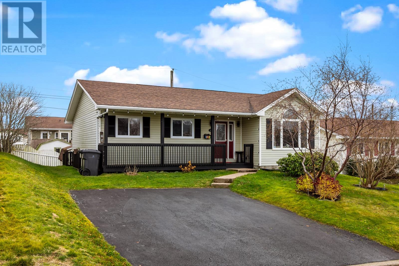 8 Grandy Crescent, Mount Pearl, Newfoundland & Labrador  A1N 4X2 - Photo 2 - 1293824