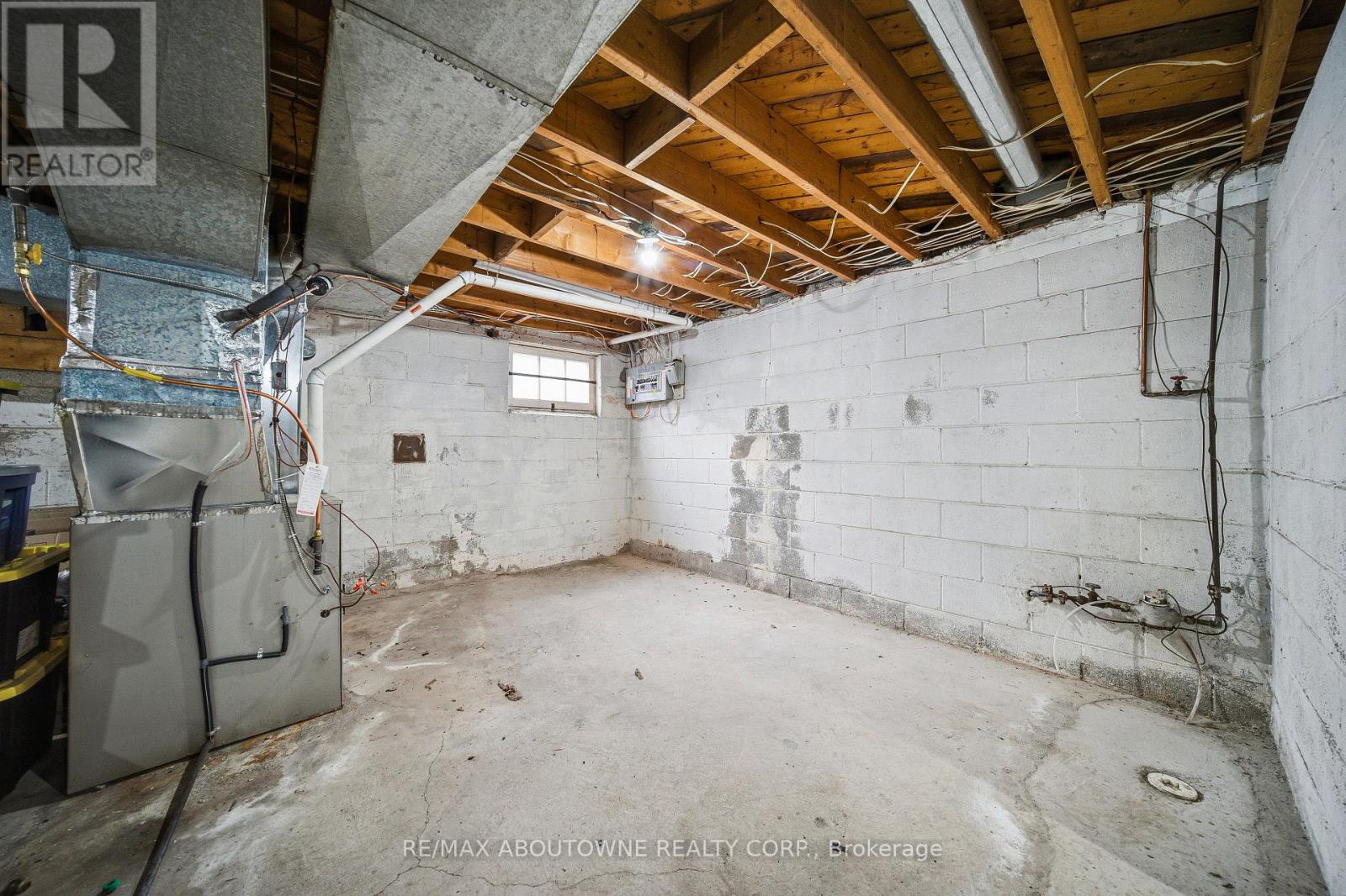 276 Lakeshore Road W, Oakville, Ontario  L6K 1E8 - Photo 19 - W12710110