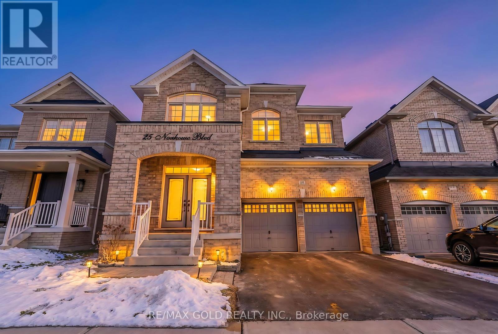 25 Newhouse Boulevard, Caledon, Ontario  L7C 4A2 - Photo 1 - W12710170