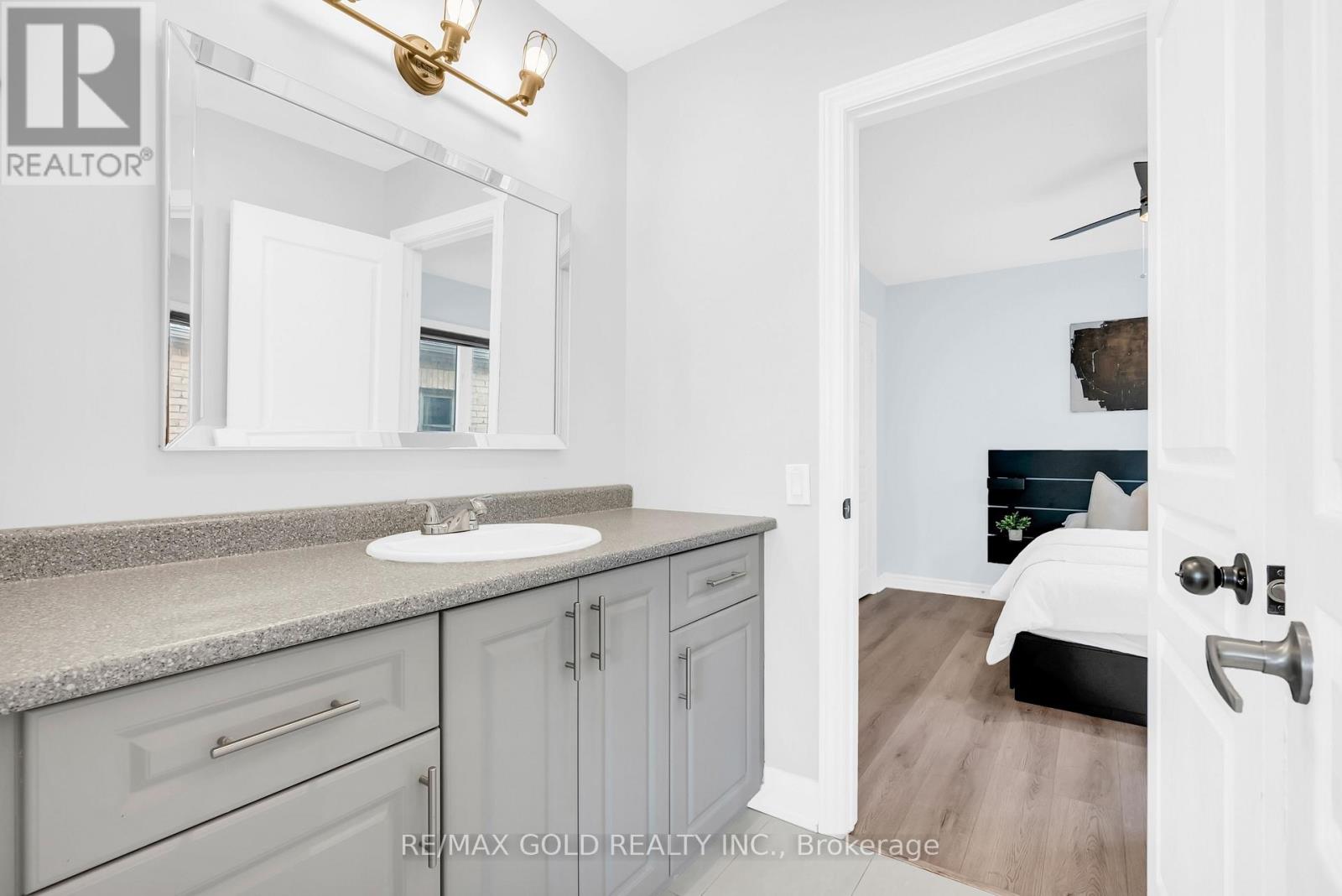 25 Newhouse Boulevard, Caledon, Ontario  L7C 4A2 - Photo 32 - W12710170