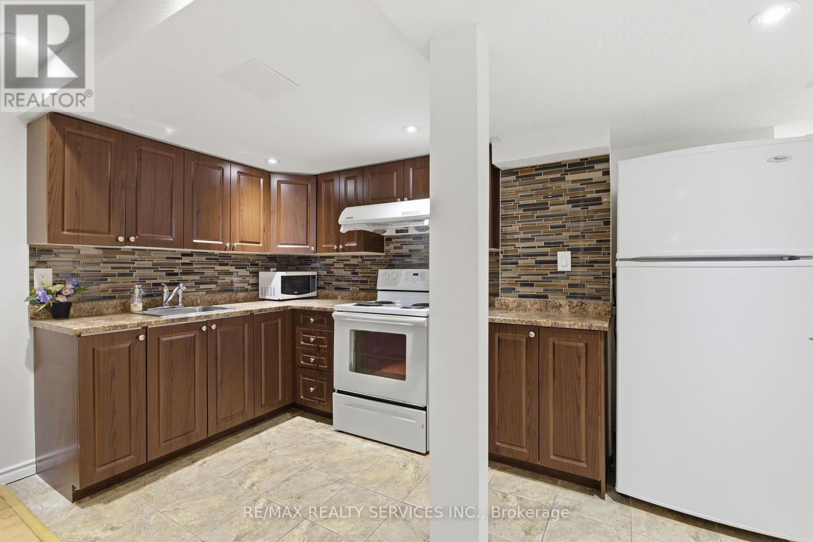 108 Amaranth Crescent, Brampton, Ontario  L7A 0L5 - Photo 38 - W12710178