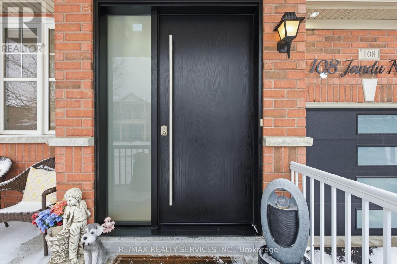 108 Amaranth Crescent, Brampton, Ontario  L7A 0L5 - Photo 5 - W12710178