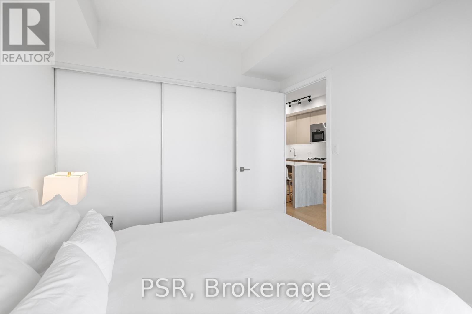 610 - 430 Roncesvalles Avenue, Toronto, Ontario  M6R 0A6 - Photo 8 - W12710200