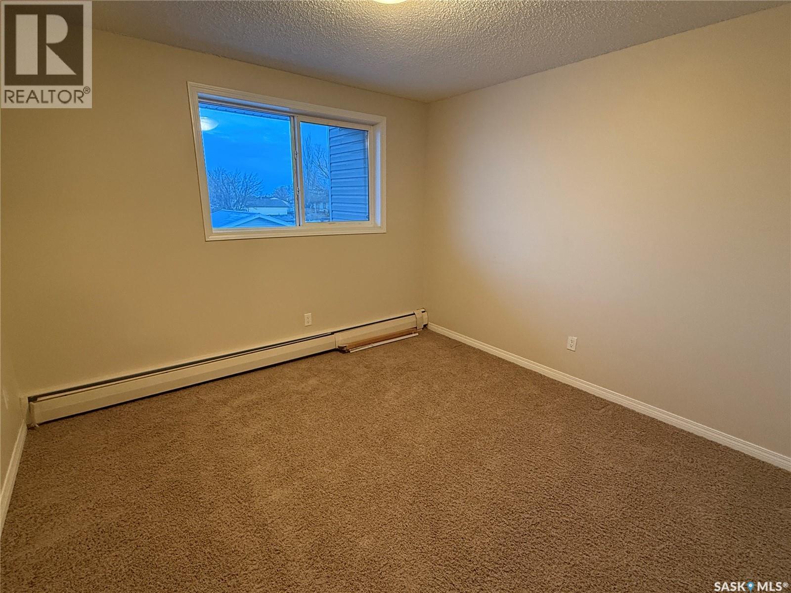 207 1832 Eaglesham Avenue, Weyburn, Saskatchewan S4H 3A8 - Photo 7 - SK027067