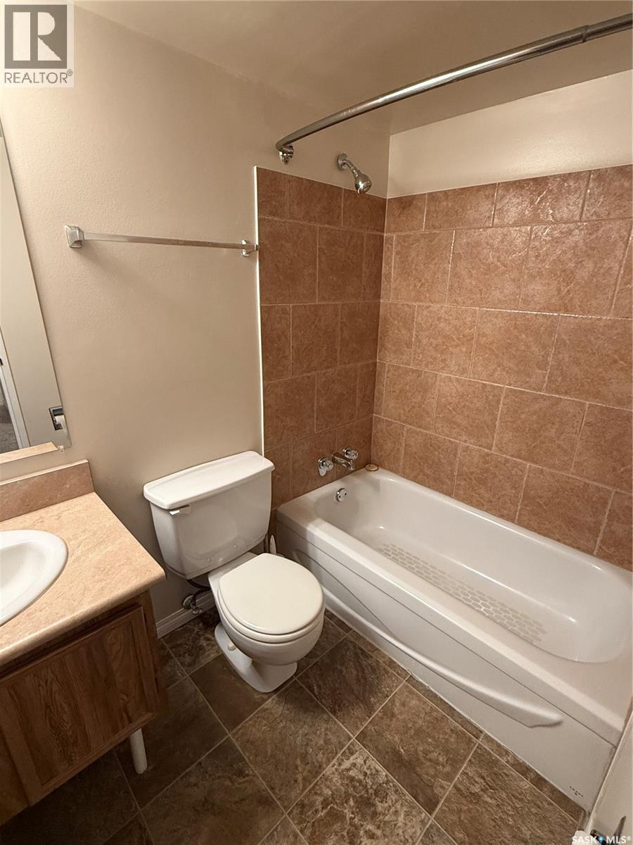 207 1832 Eaglesham Avenue, Weyburn, Saskatchewan S4H 3A8 - Photo 9 - SK027067