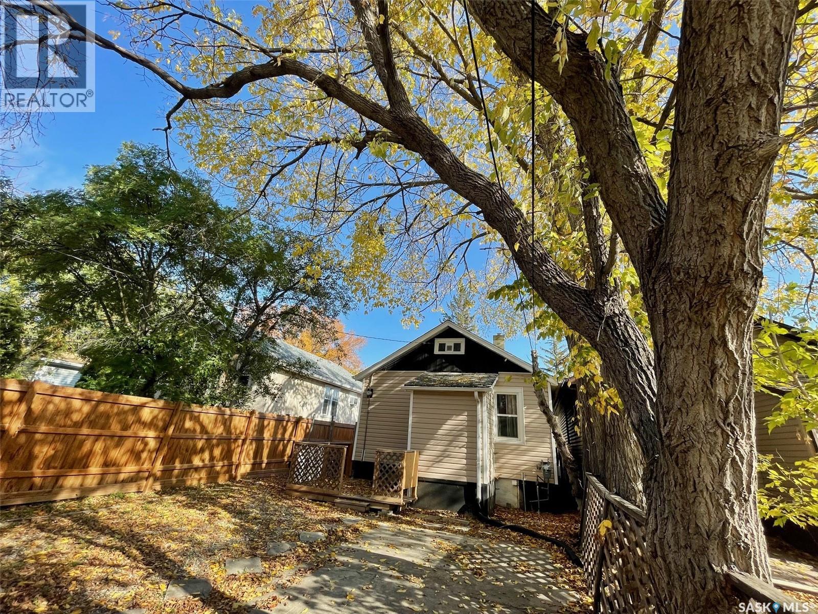 2172 Wallace Street, Regina, Saskatchewan  S4N 4A5 - Photo 25 - SK027027