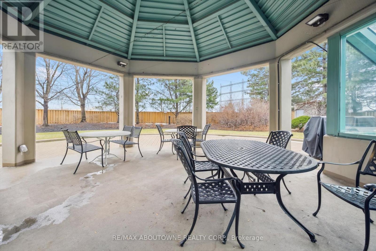 1709 - 101 Subway Crescent, Toronto, Ontario  M9B 6K4 - Photo 32 - W12695524