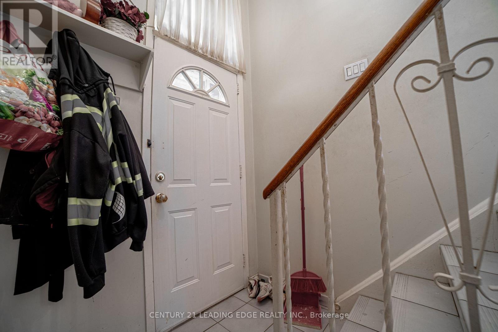 34 Ikley Road, Toronto, Ontario  M3J 1C6 - Photo 20 - W12708960