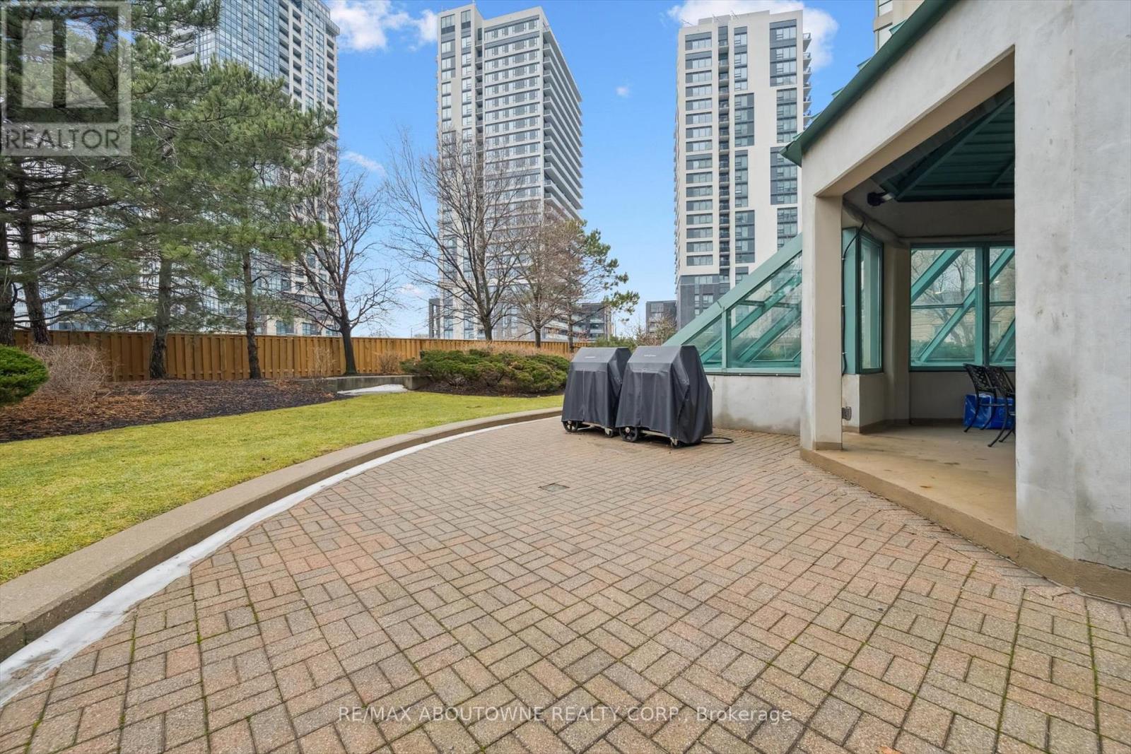 1709 - 101 Subway Crescent, Toronto, Ontario  M9B 6K4 - Photo 33 - W12695524