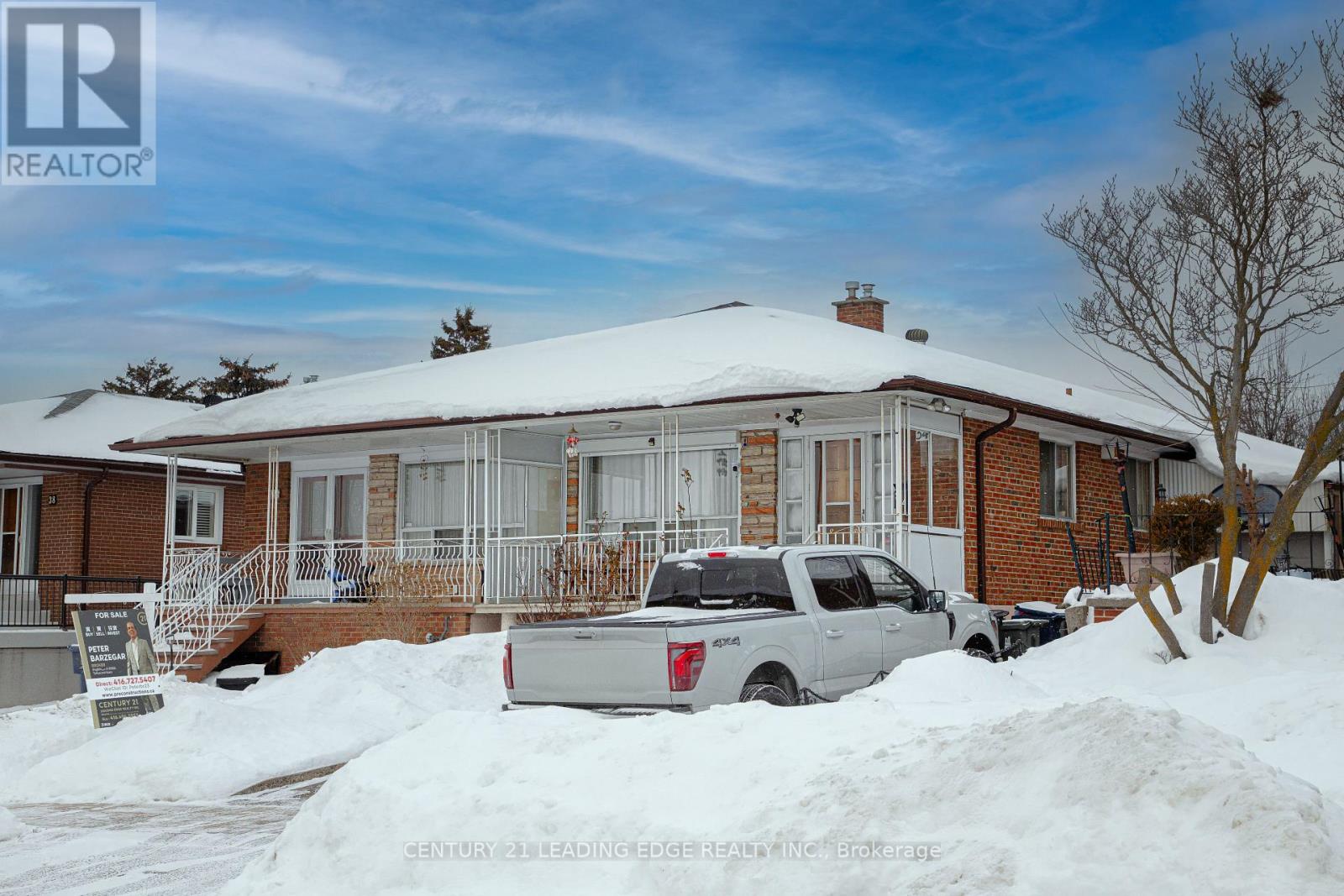 34 IKLEY ROAD, Toronto, Ontario