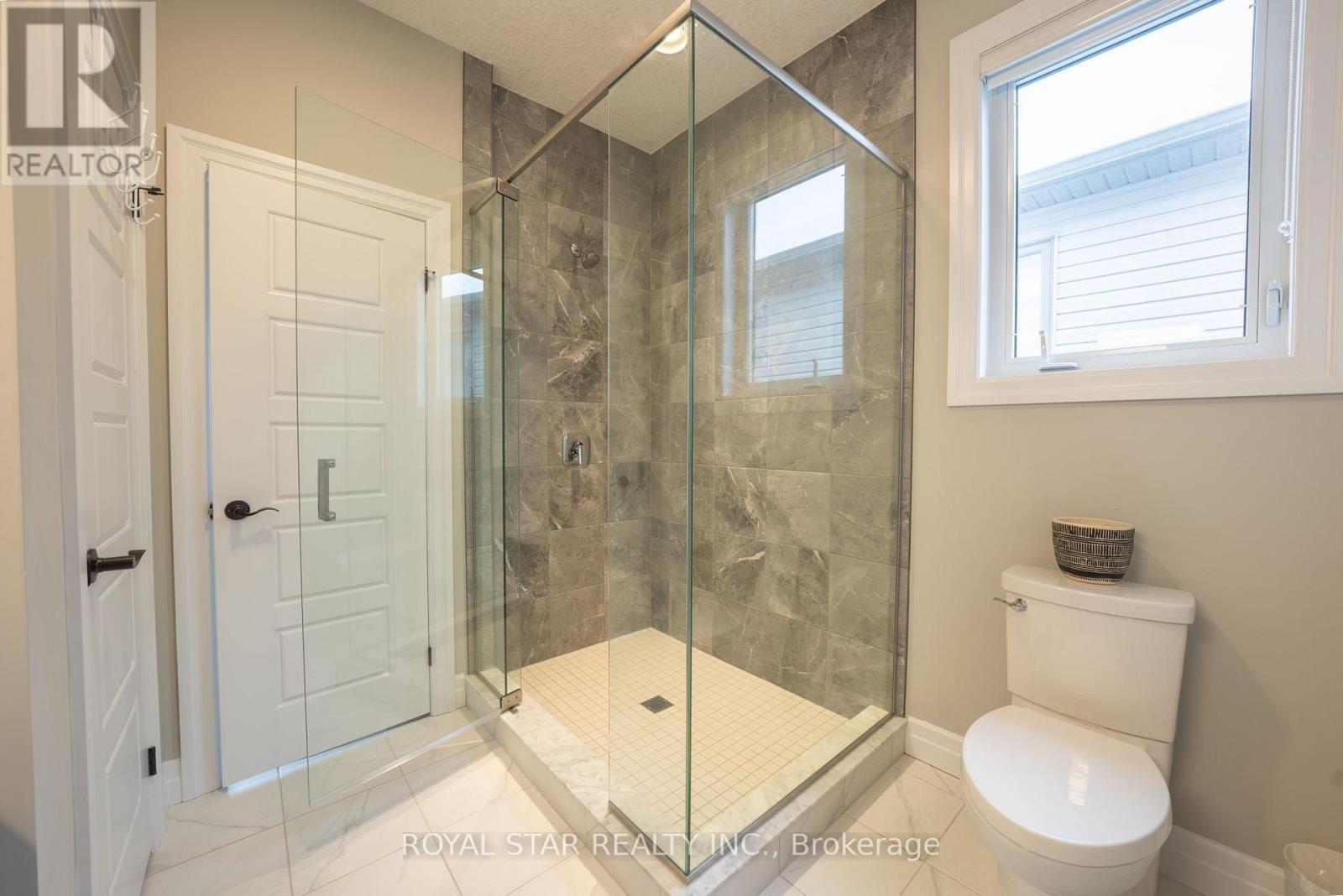 325 Masters Drive, Woodstock, Ontario  N4T 0L2 - Photo 29 - X12710156