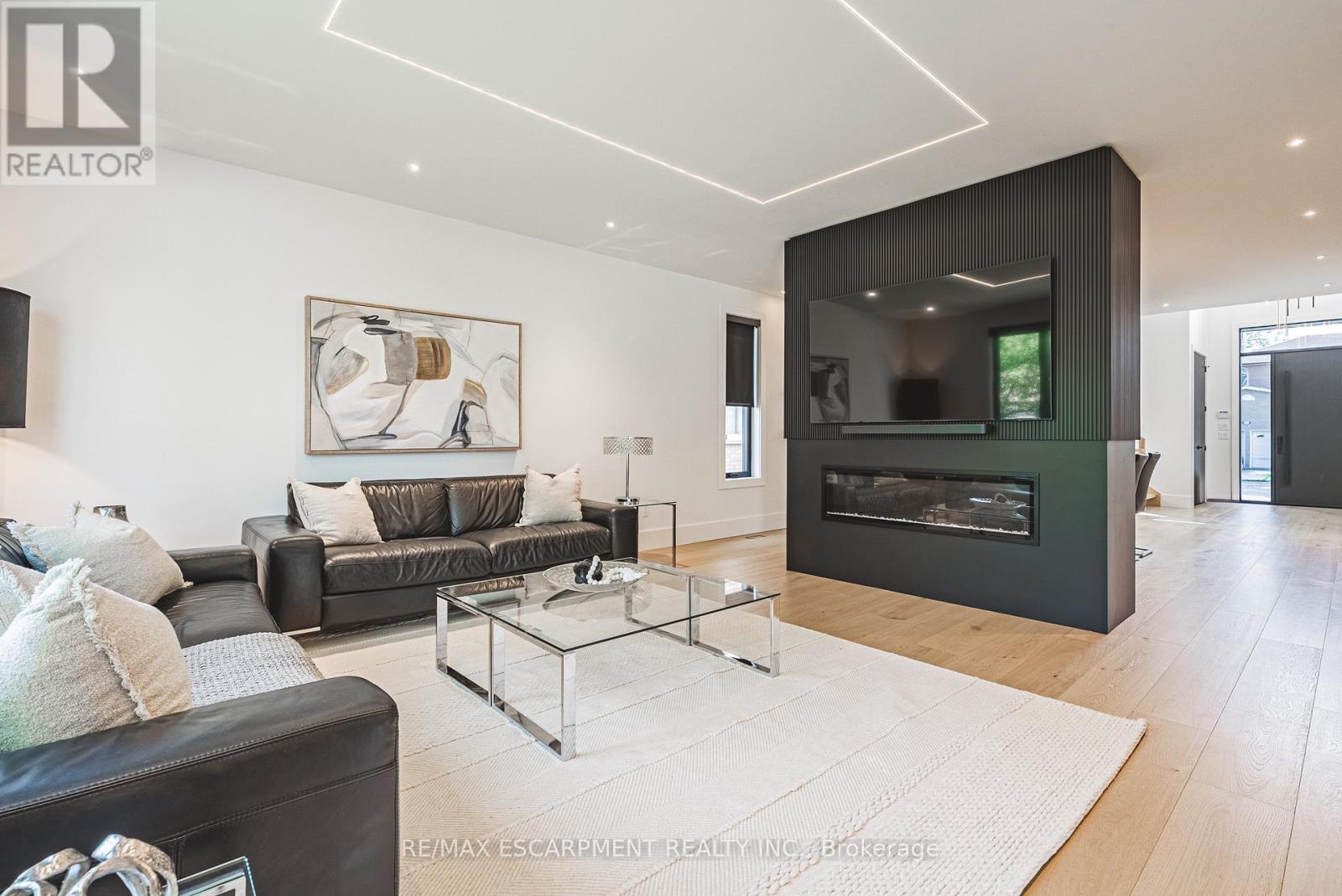 135 Eleanor Avenue, Hamilton, Ontario  L8W 1C7 - Photo 12 - X12710186