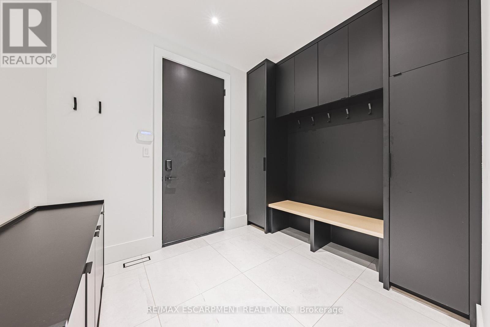 135 Eleanor Avenue, Hamilton, Ontario  L8W 1C7 - Photo 23 - X12710186