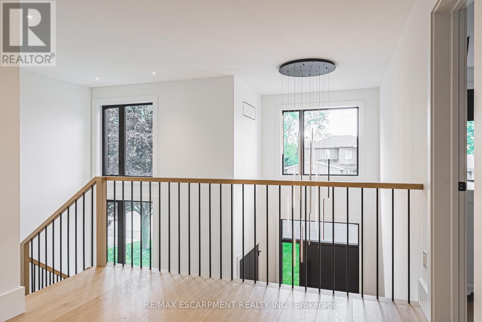 135 Eleanor Avenue, Hamilton, Ontario  L8W 1C7 - Photo 24 - X12710186